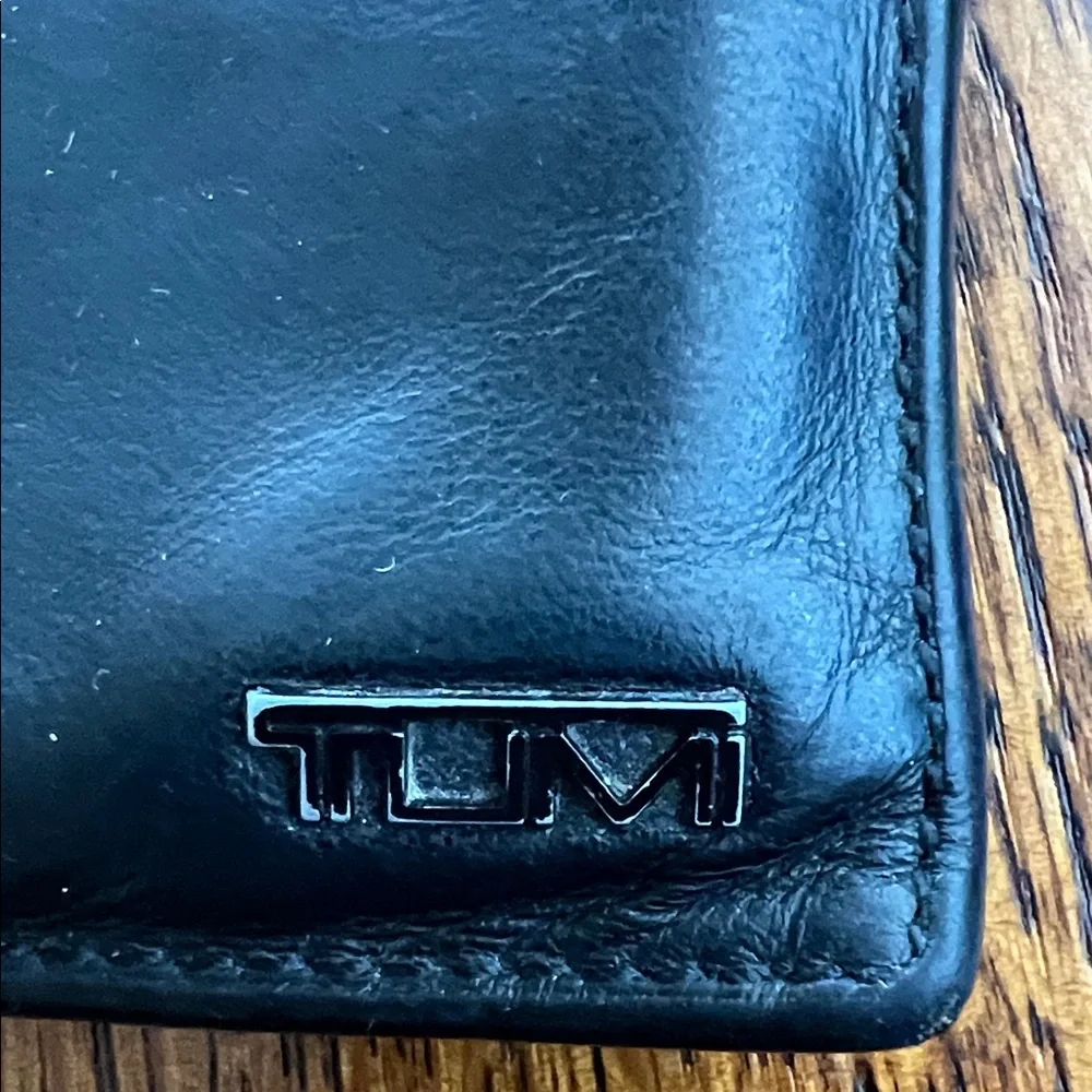 Tumi Black Men's Wallet